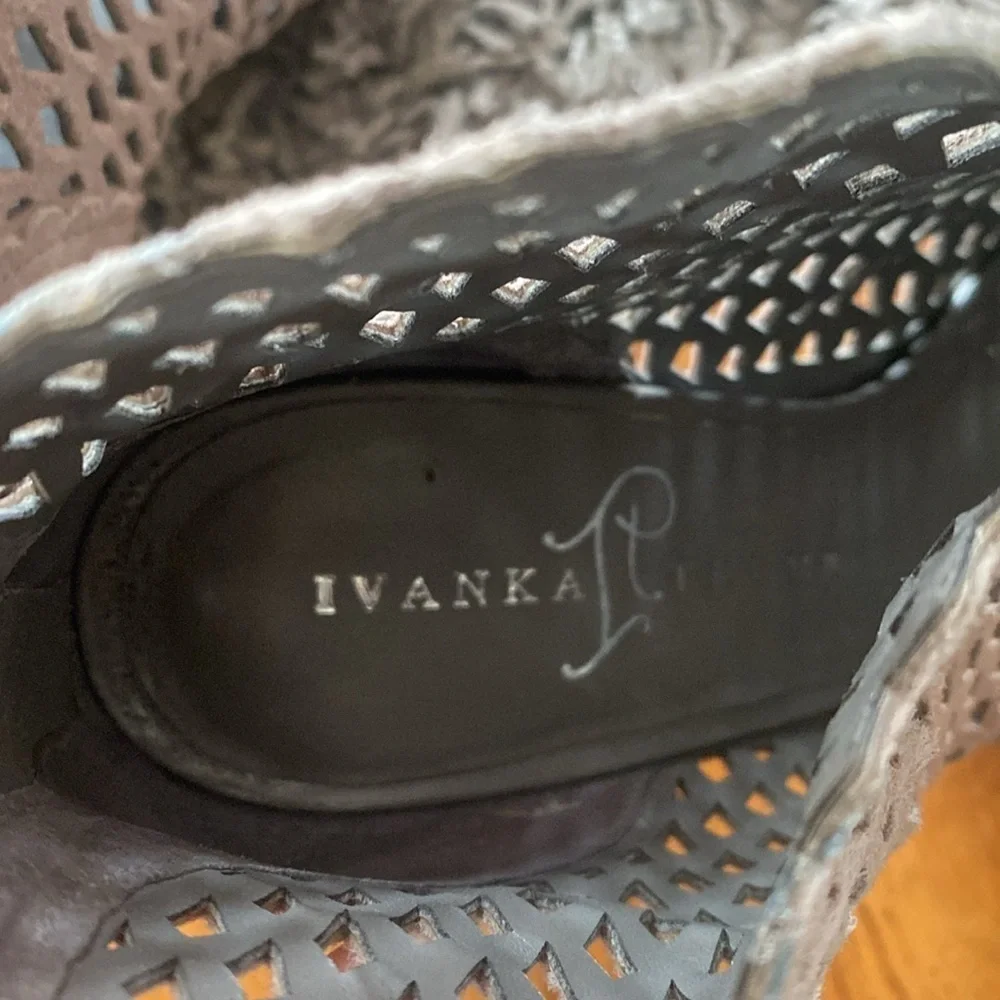 Ivanka Trump Womens Taupe Leather Didia Caged Peep Toe Cut Out Pump Heels 6M